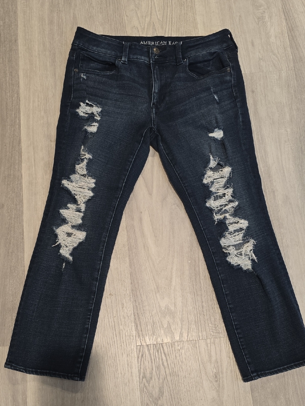 American Eagle Outfitters Dark Blue Distressed Capri Jeans